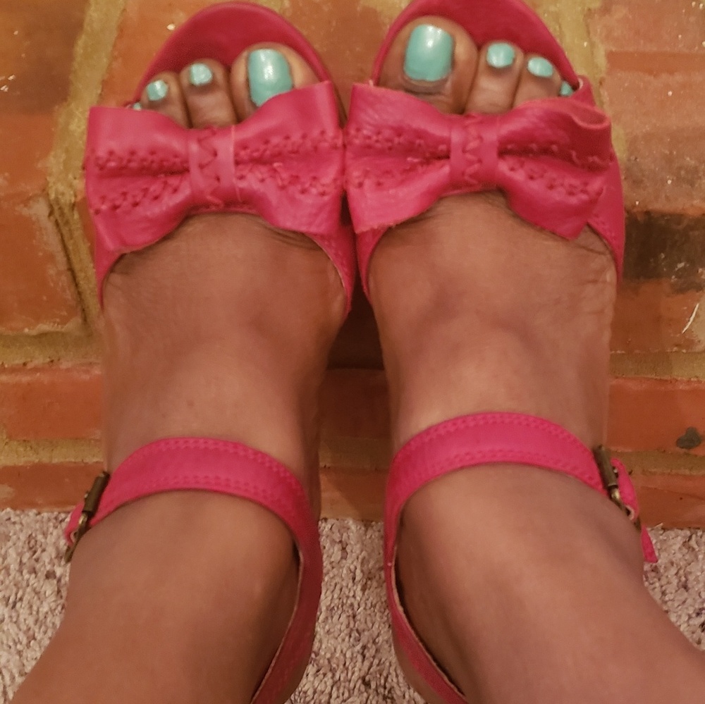 Red Frye Sandals